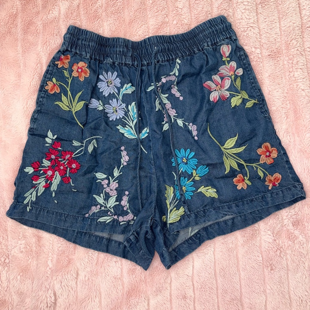 Evangeline Drawstring Shorts